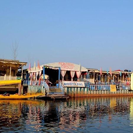 Montreal Group Of Houseboats Hotel Srīnagar Eksteriør billede